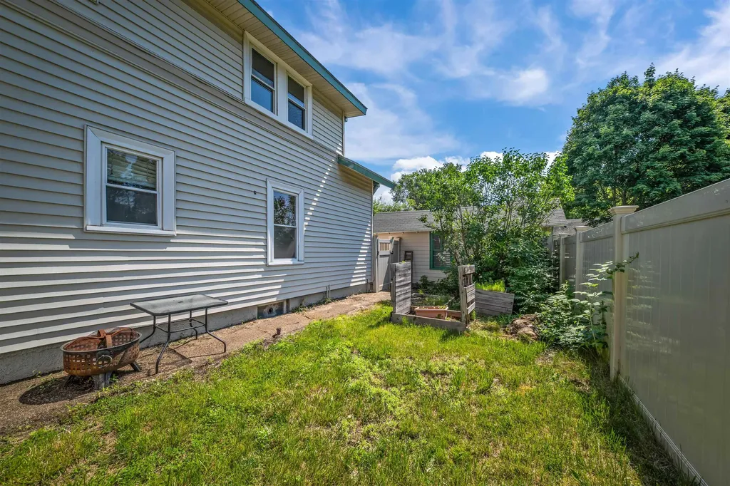 77 Highland Street Laconia NH 03246