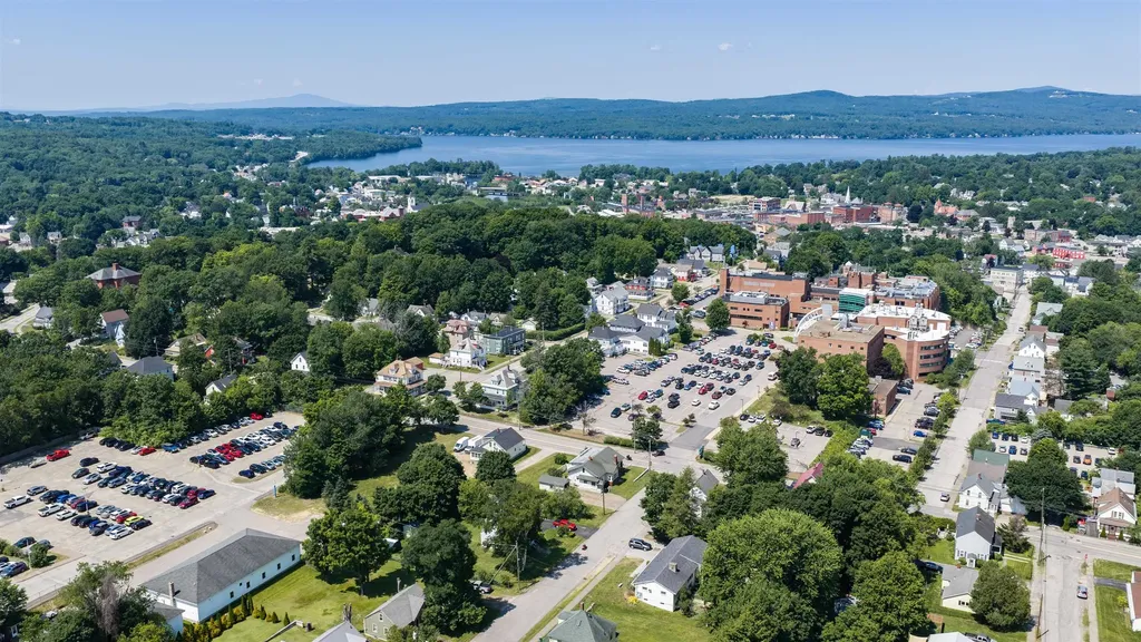 77 Highland Street Laconia NH 03246