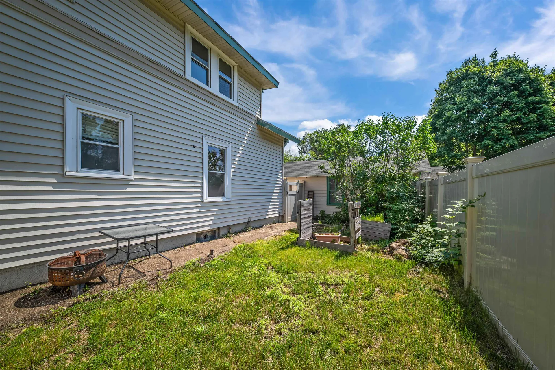 77 Highland Street Laconia NH 03246