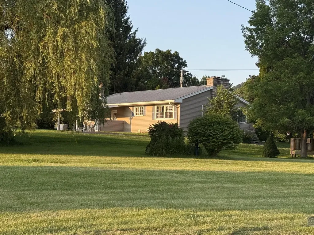 825 North Street Wells VT 05774