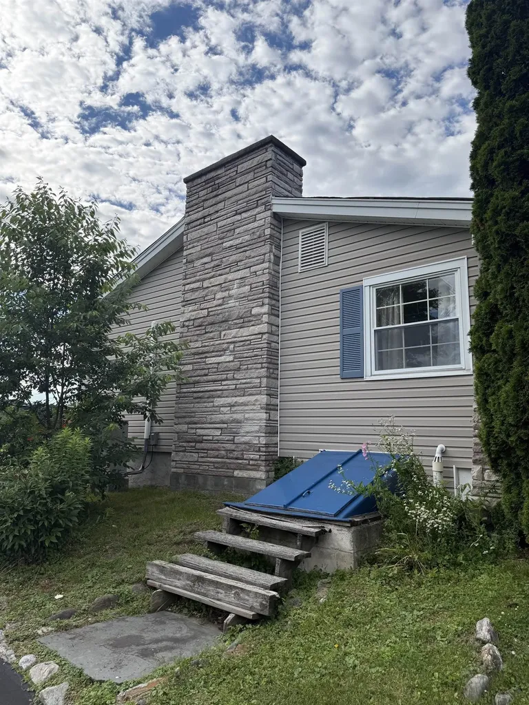 825 North Street Wells VT 05774