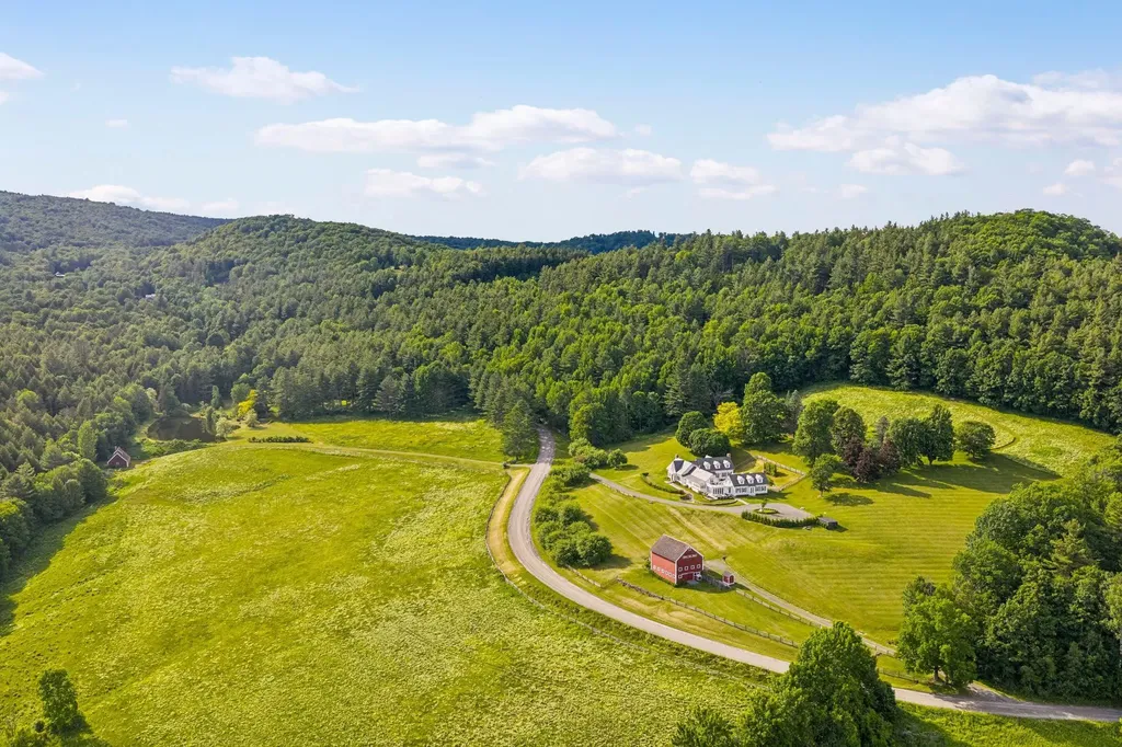 3147 Mount Hunger Road Barnard VT 05091