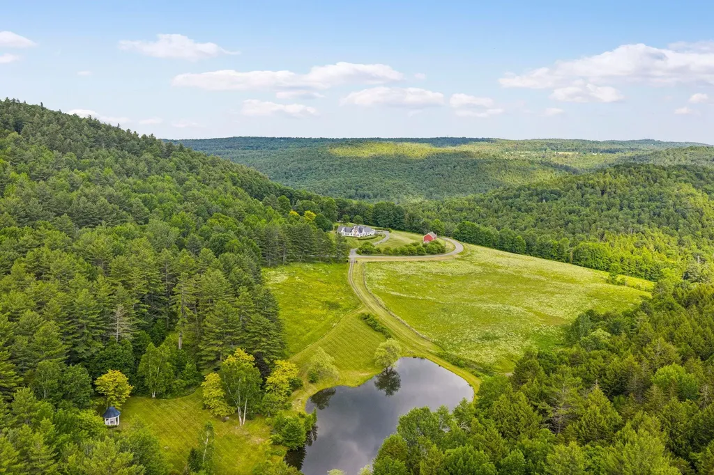 3147 Mount Hunger Road Barnard VT 05091