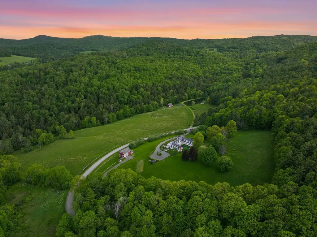 3147 Mount Hunger Road Barnard VT 05091