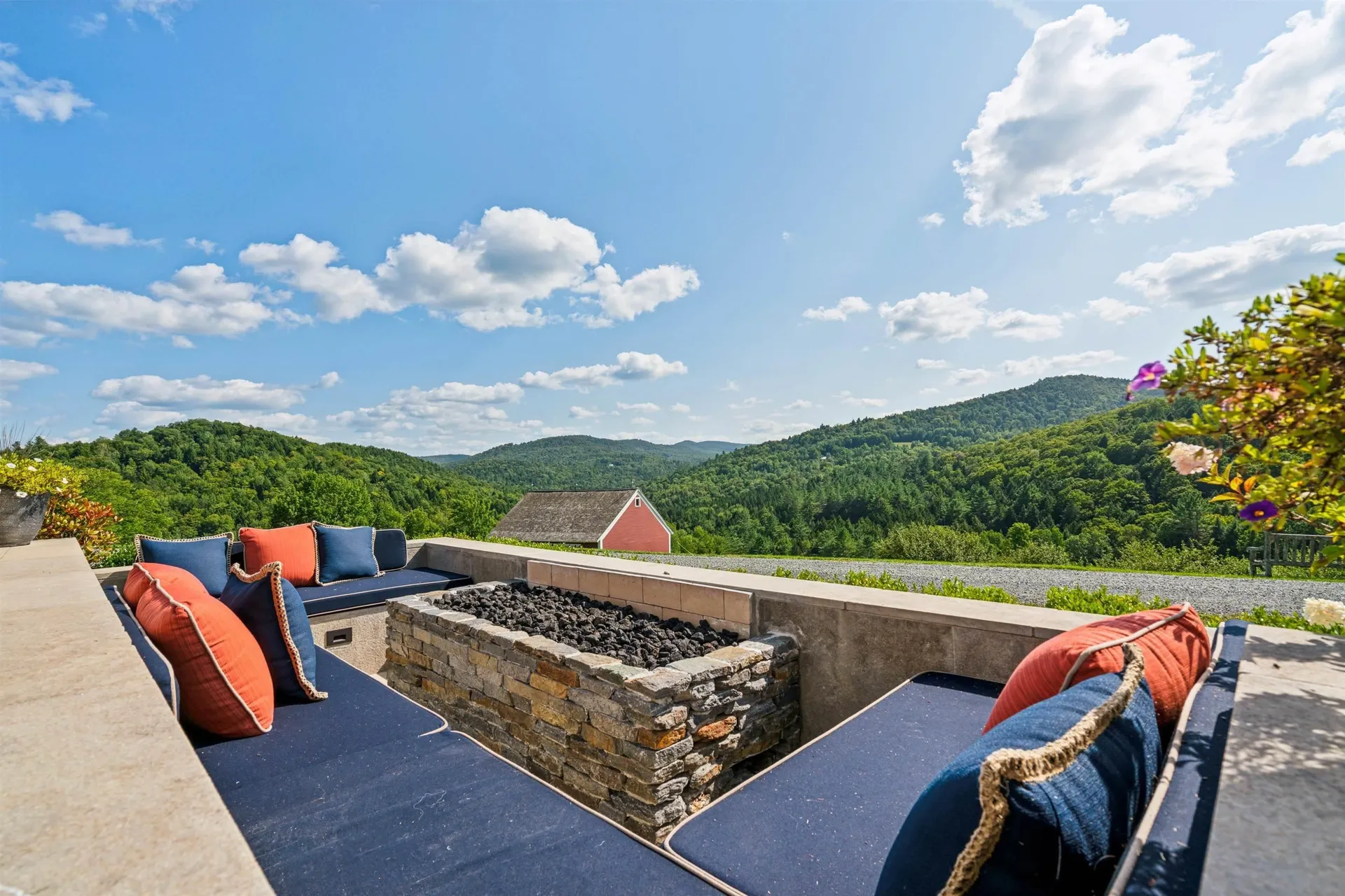 3147 Mount Hunger Road Barnard VT 05091
