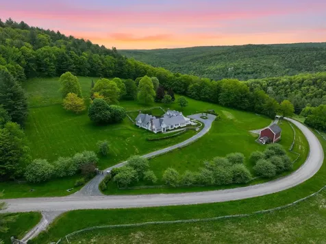 3147 Mount Hunger Road Barnard VT 05091