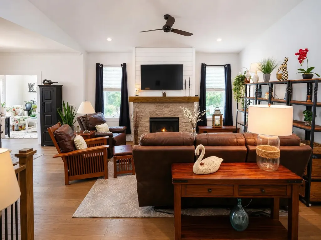 25 Jen Barry Lane Colchester VT 05446