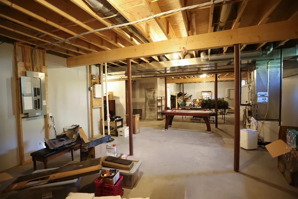 25 Jen Barry Lane Colchester VT 05446
