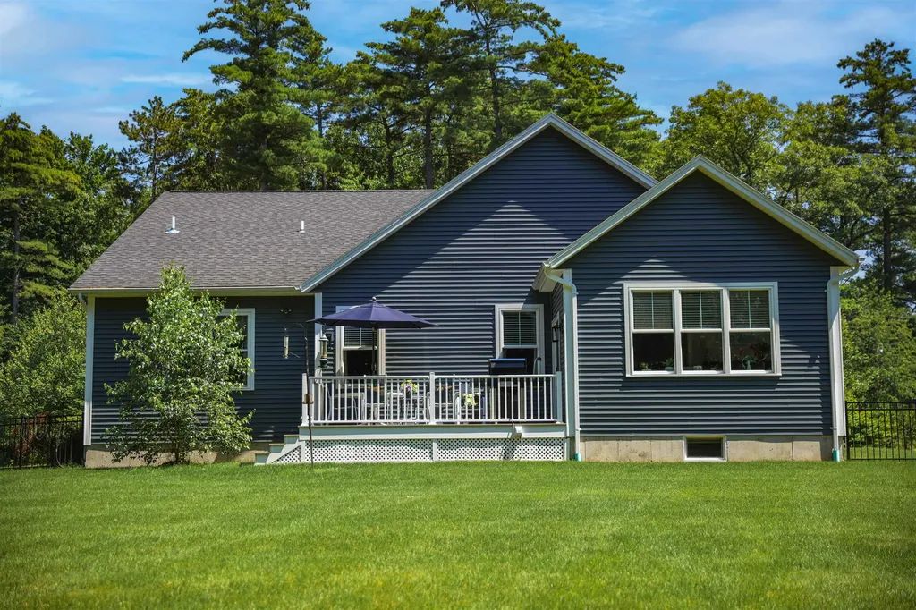 25 Jen Barry Lane Colchester VT 05446