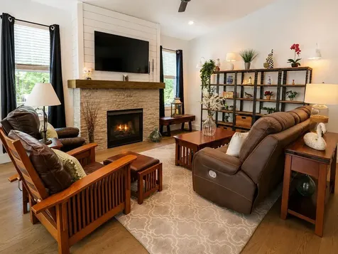 25 Jen Barry Lane Colchester VT 05446