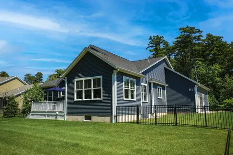 25 Jen Barry Lane Colchester VT 05446