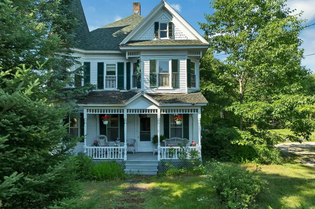23 Park Street Whitefield NH 03598