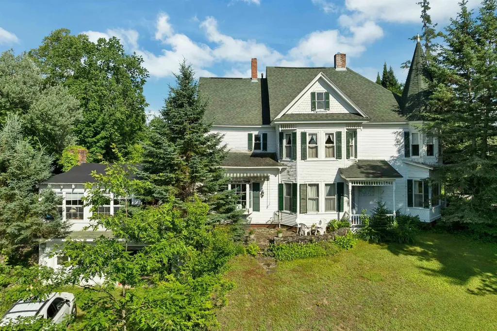 23 Park Street Whitefield NH 03598