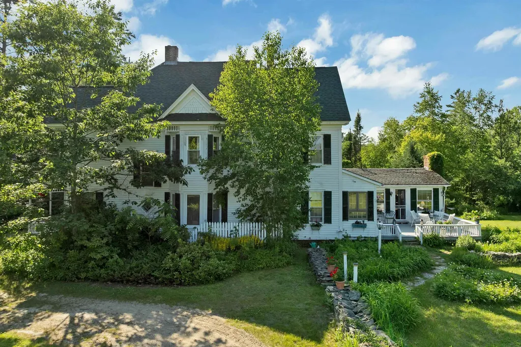 23 Park Street Whitefield NH 03598