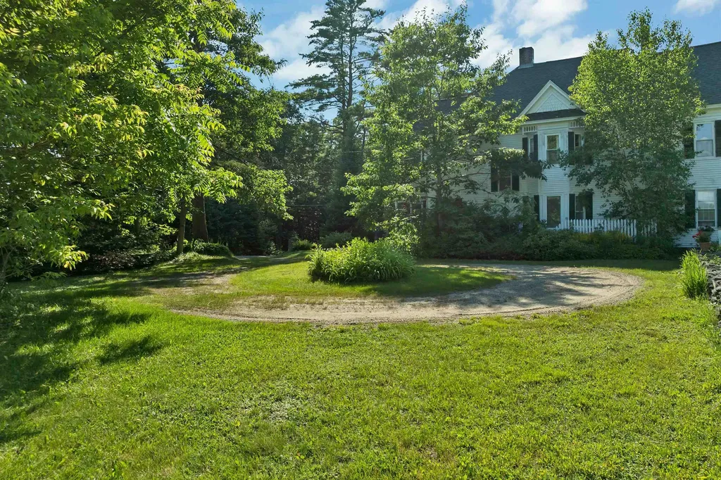 23 Park Street Whitefield NH 03598