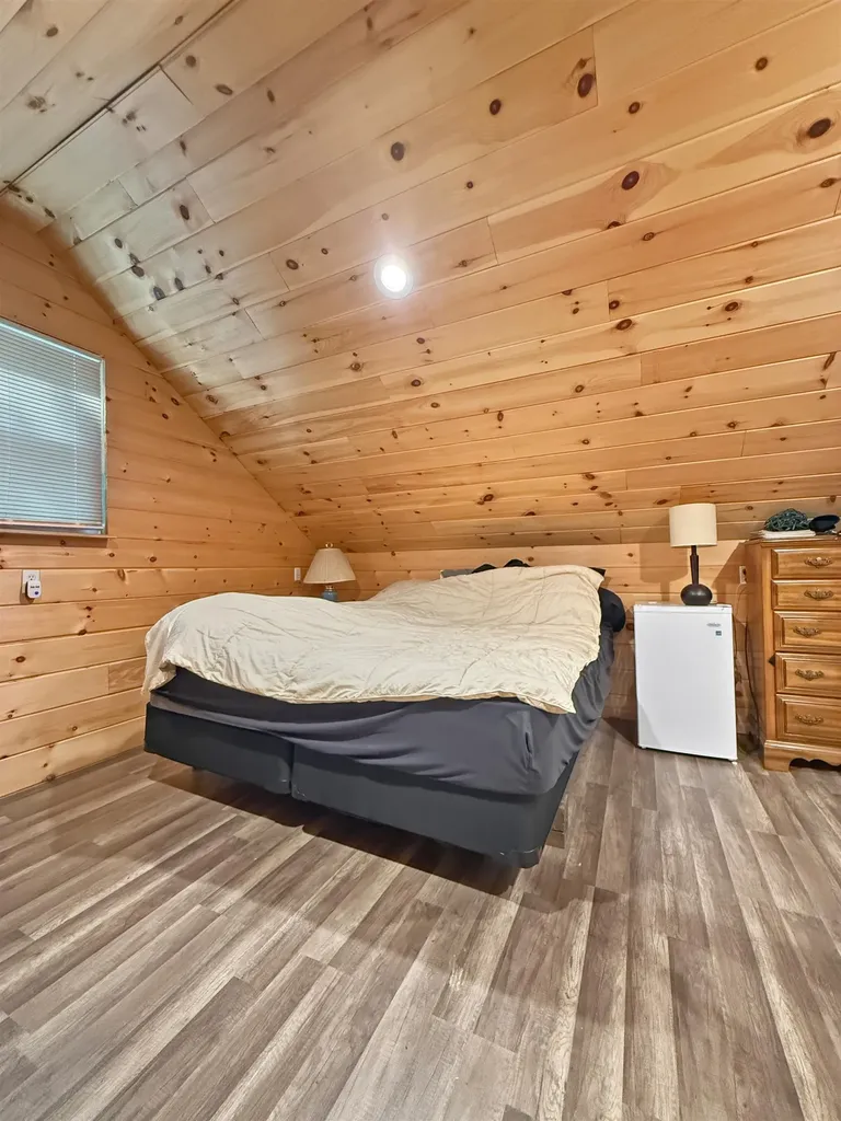 55 Meadow View Drive Pittsburg NH 03592