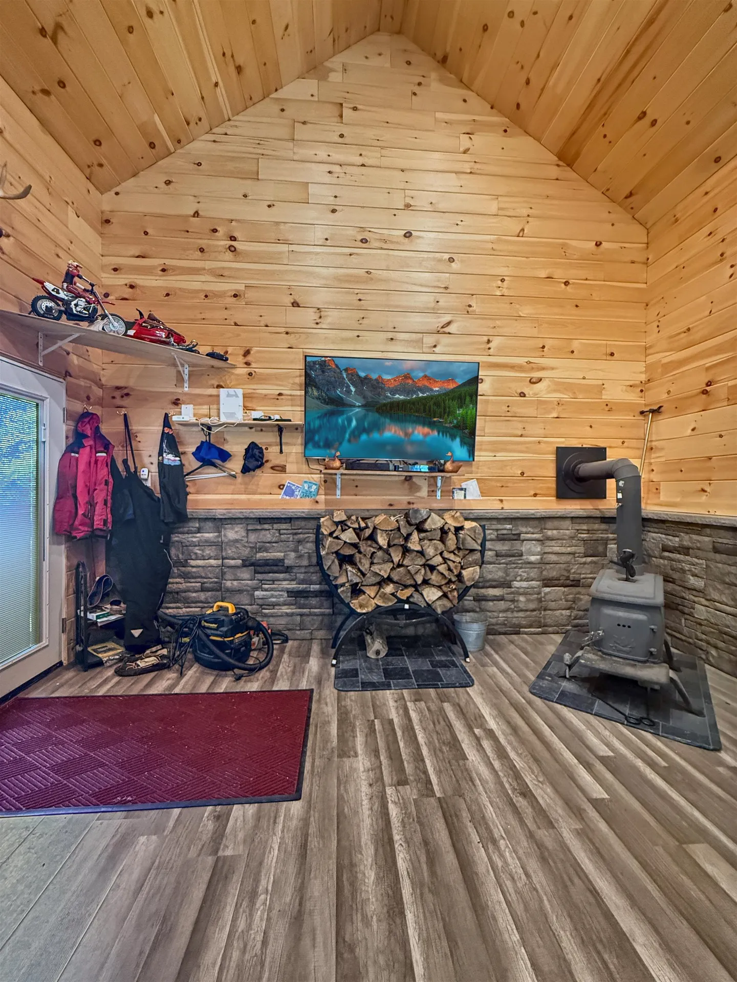 55 Meadow View Drive Pittsburg NH 03592