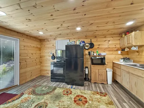 55 Meadow View Drive Pittsburg NH 03592