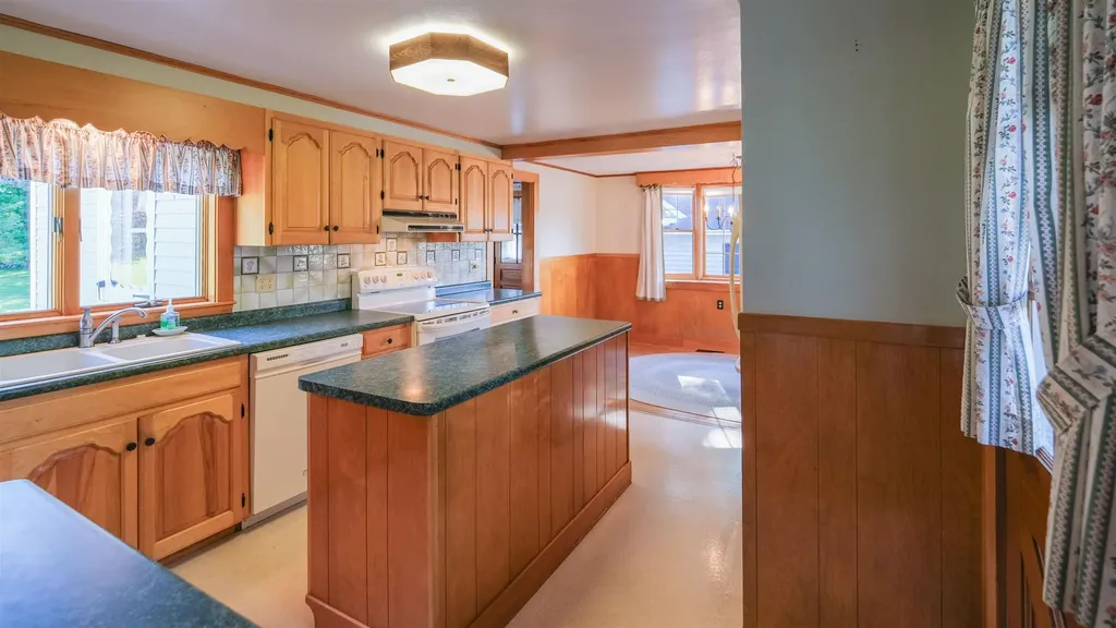 758 Weston Andover Road Andover VT 05143