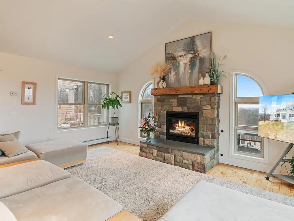 379 Breezy Hill Acres Monkton VT 05469