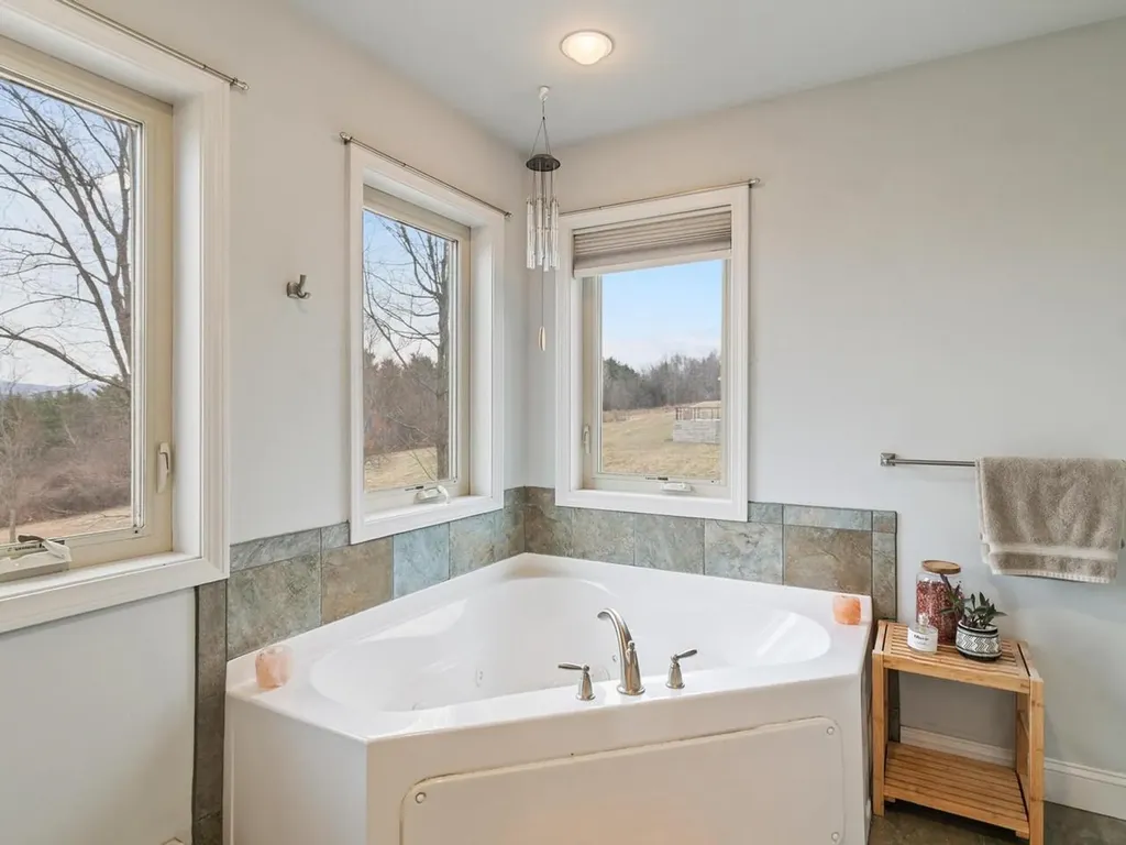 379 Breezy Hill Acres Monkton VT 05469