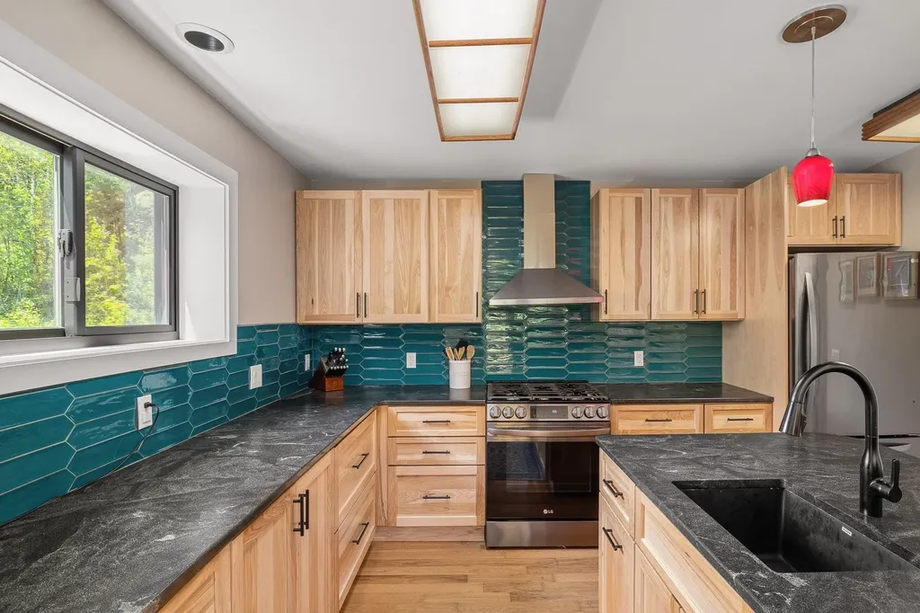 520 Dowsville Road Duxbury VT 05660