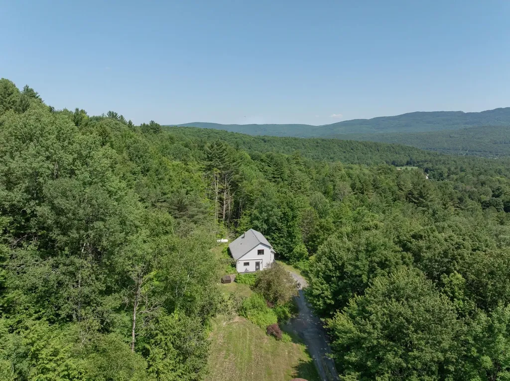 520 Dowsville Road Duxbury VT 05660