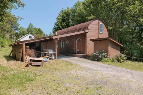520 Dowsville Road Duxbury VT 05660