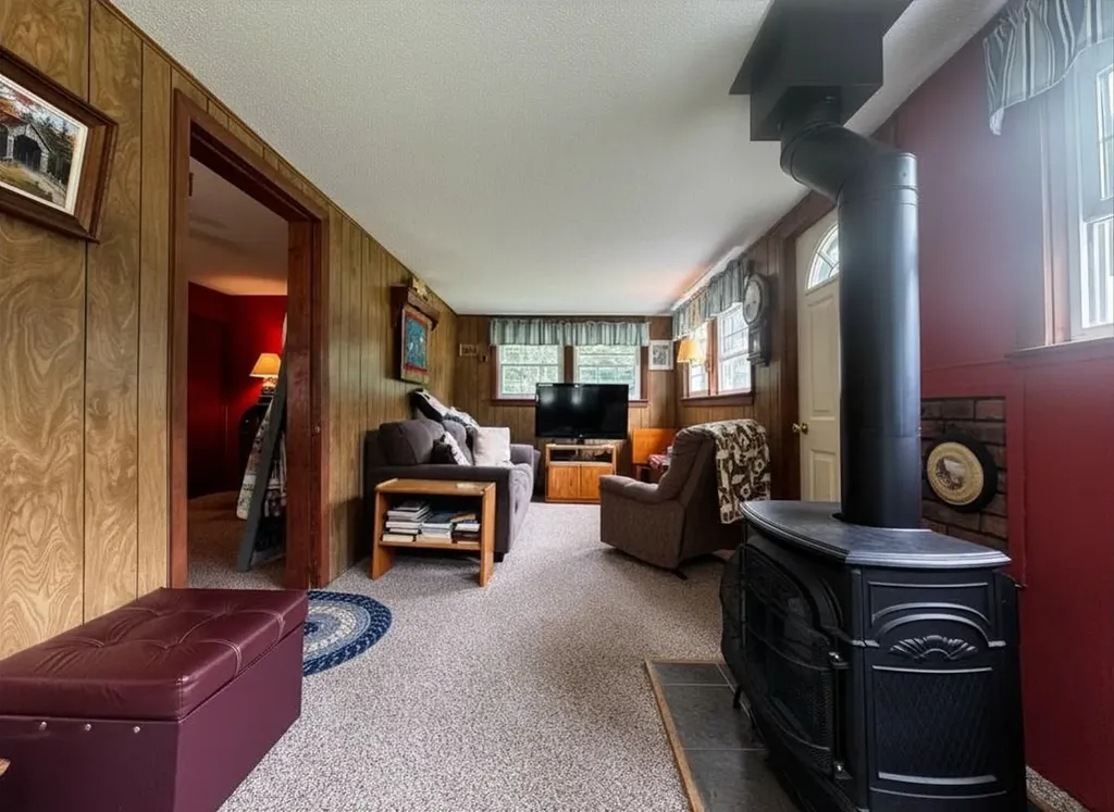 2875 East Street Clarendon VT 05759