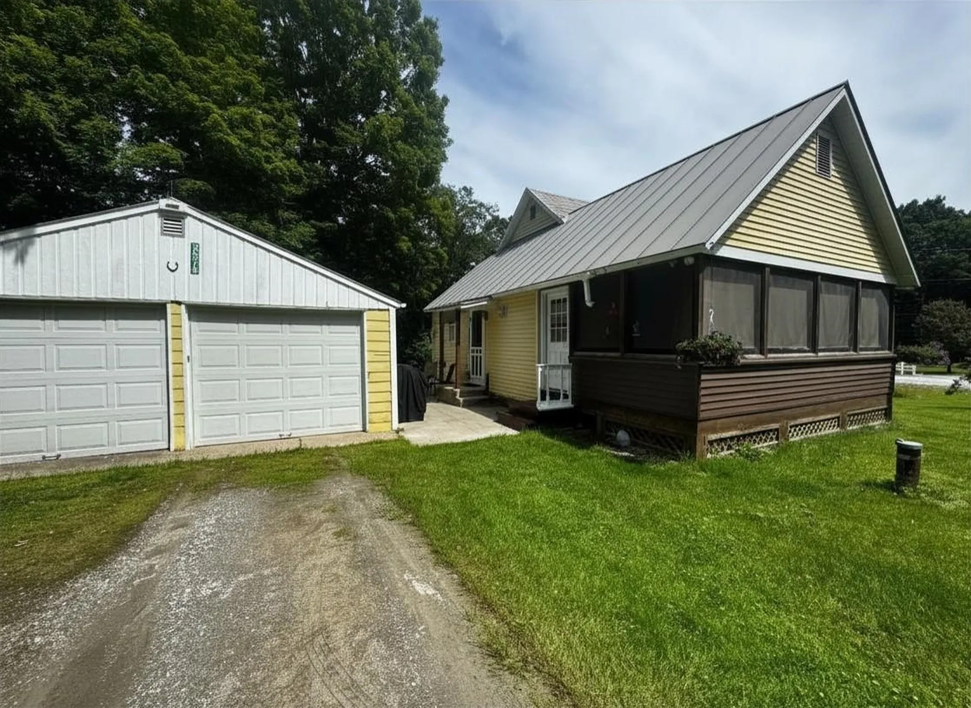 2875 East Street Clarendon VT 05759
