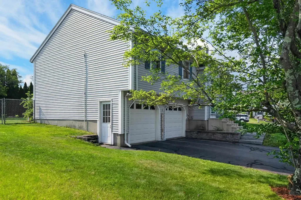94 Pullman Street Manchester NH 03103