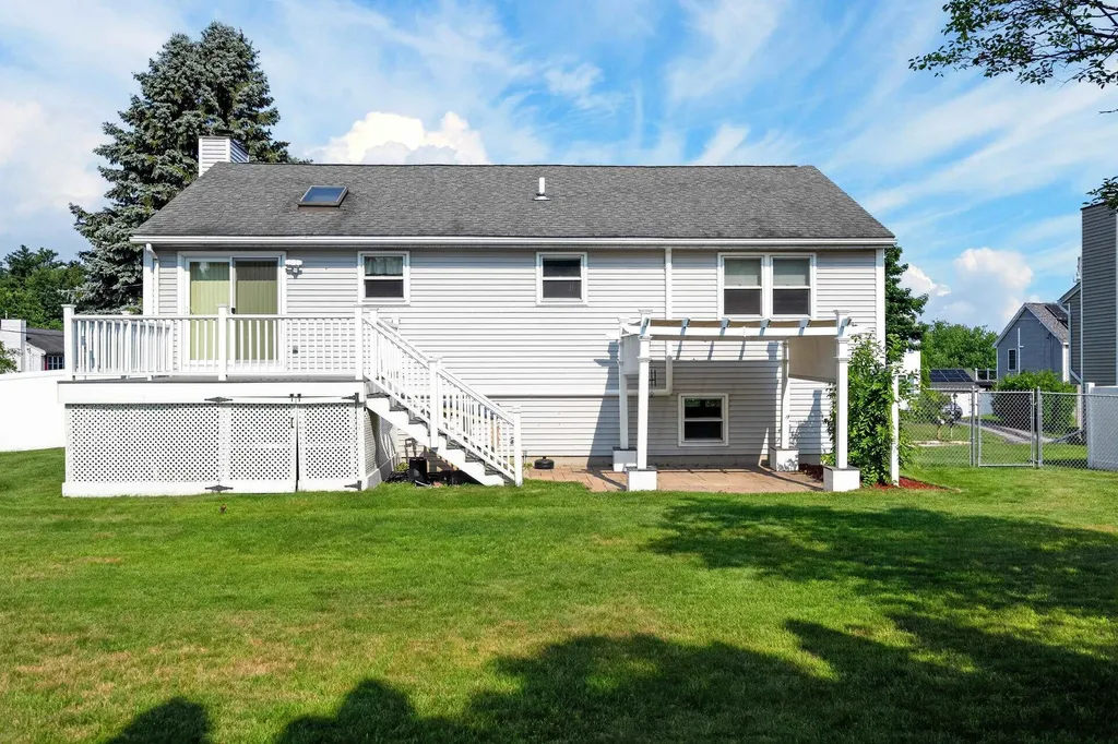 94 Pullman Street Manchester NH 03103
