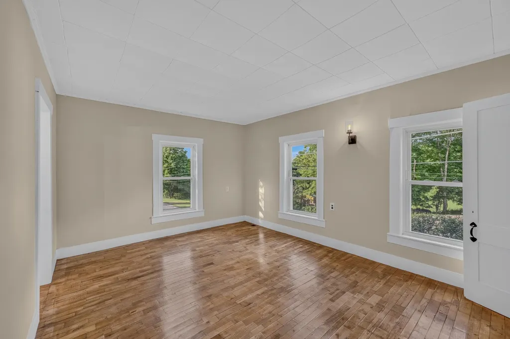 6 Hodge Hill Road Lisbon NH 03585