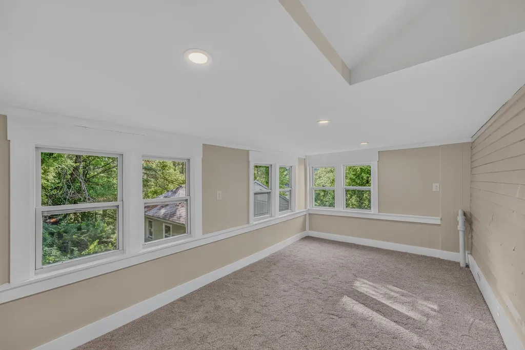 6 Hodge Hill Road Lisbon NH 03585