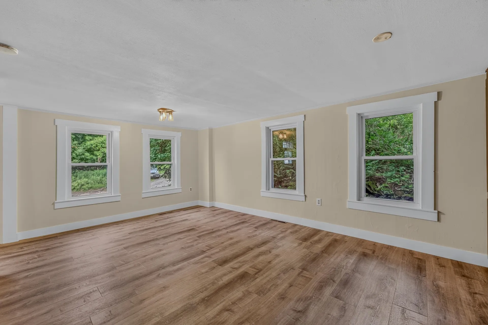 6 Hodge Hill Road Lisbon NH 03585