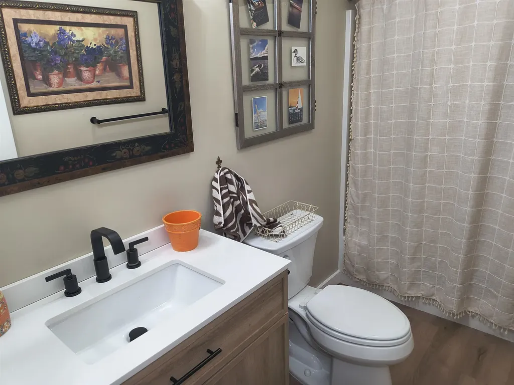 130 Endicott Street, N Street Laconia NH 03246