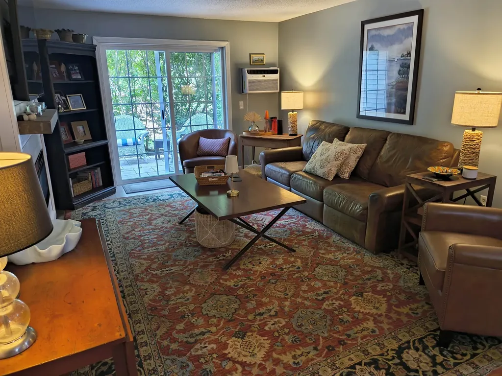 130 Endicott Street, N Street Laconia NH 03246