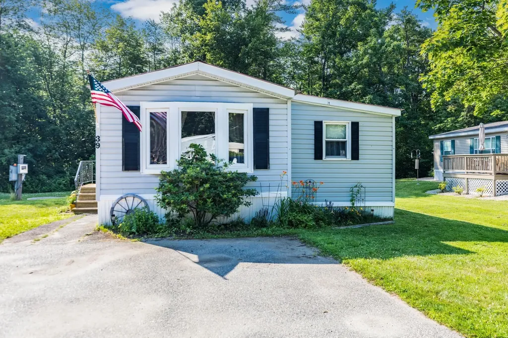 39 Hilton Avenue Exeter NH 03833