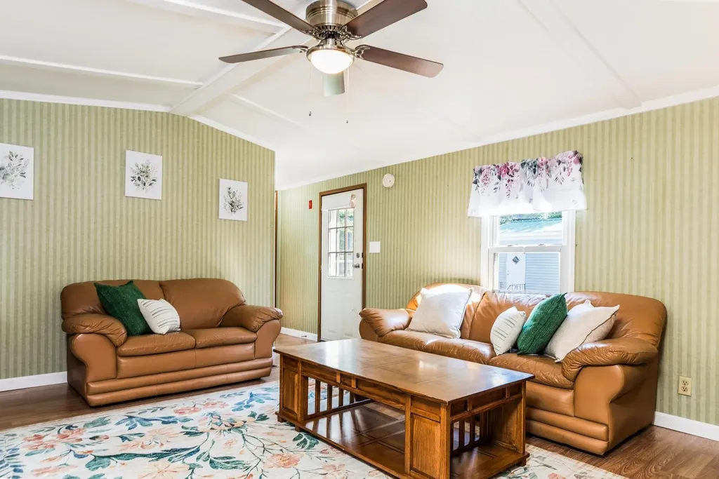 39 Hilton Avenue Exeter NH 03833