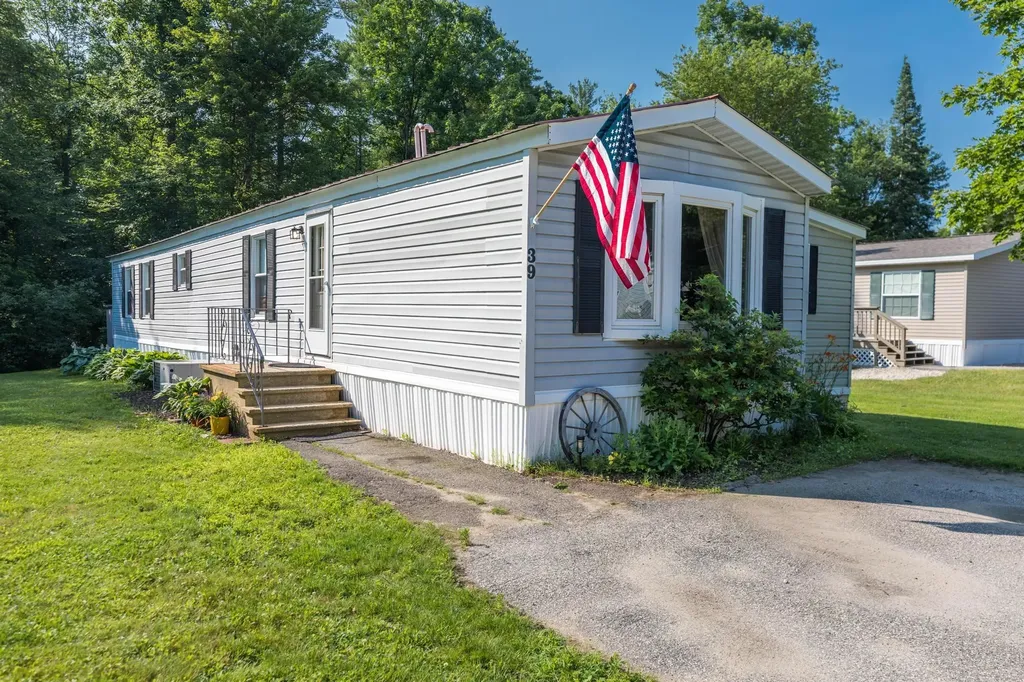 39 Hilton Avenue Exeter NH 03833