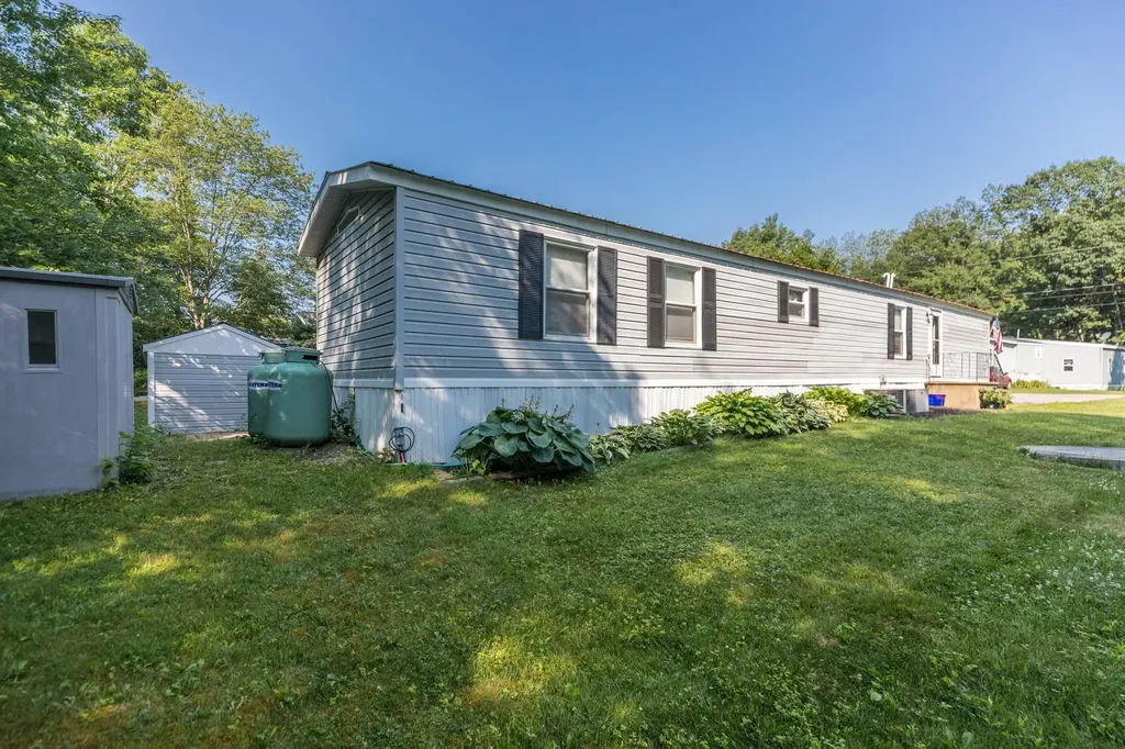 39 Hilton Avenue Exeter NH 03833