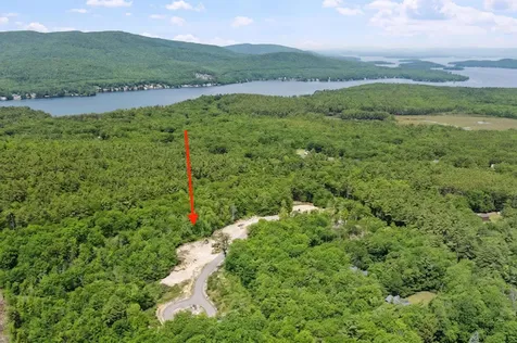 10 Jaytee Drive Alton NH 03809