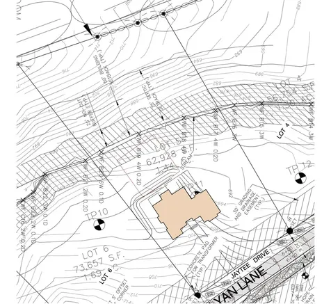 10 Jaytee Drive Alton NH 03809