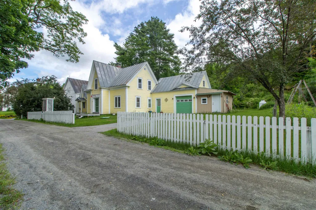 23 Short Street Corinth VT 05039