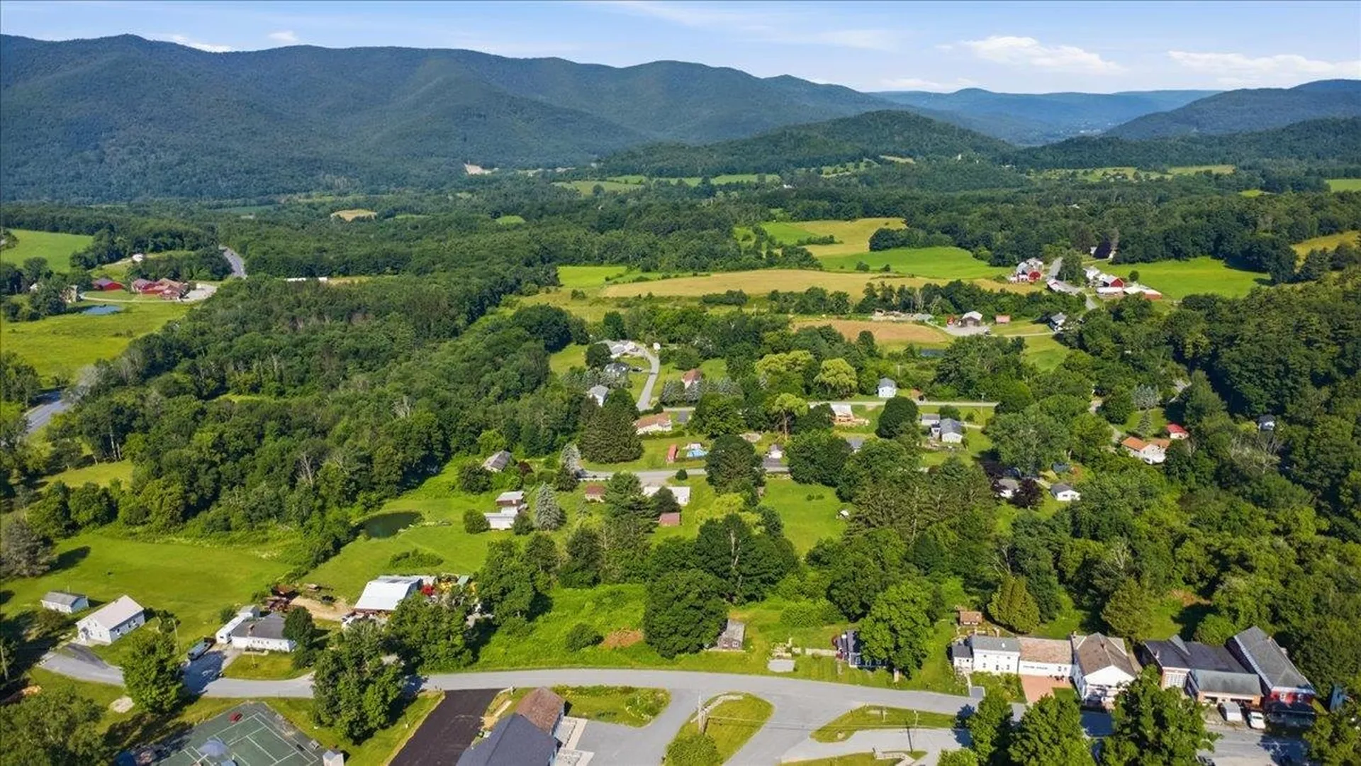 510 Center Street Pownal VT 05261