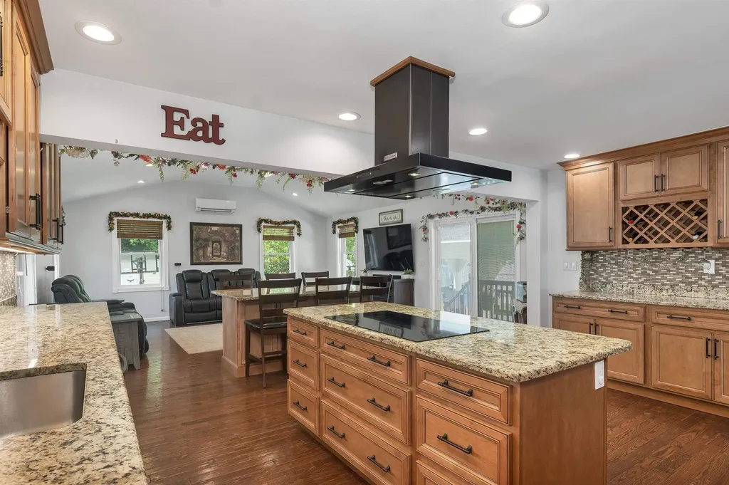 61 Almont Street Nashua NH 03060