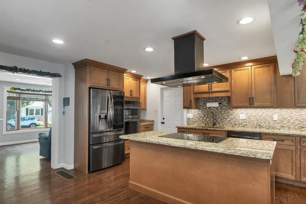 61 Almont Street Nashua NH 03060