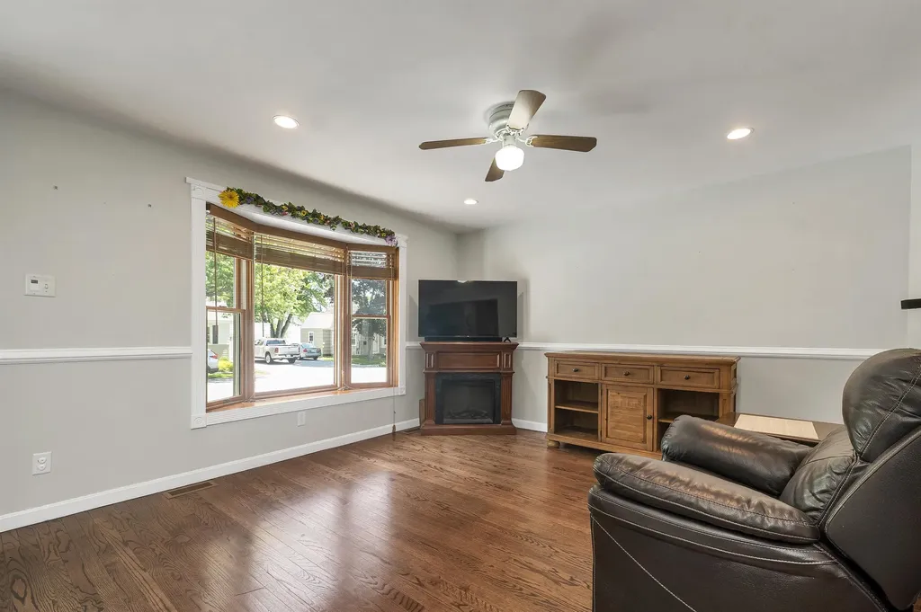 61 Almont Street Nashua NH 03060