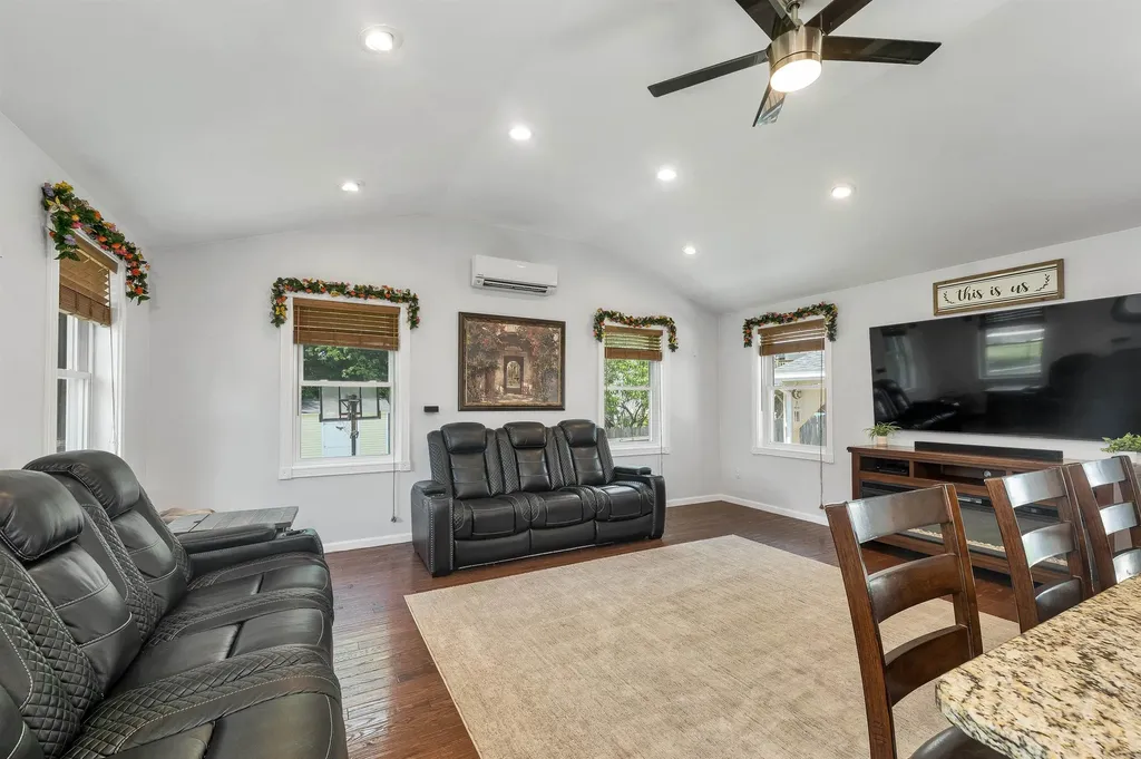 61 Almont Street Nashua NH 03060