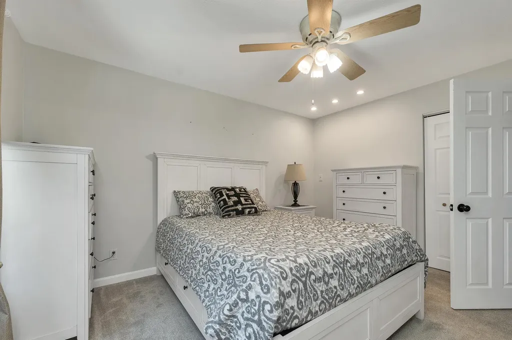 61 Almont Street Nashua NH 03060